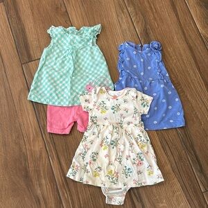 Girls set of three outfits